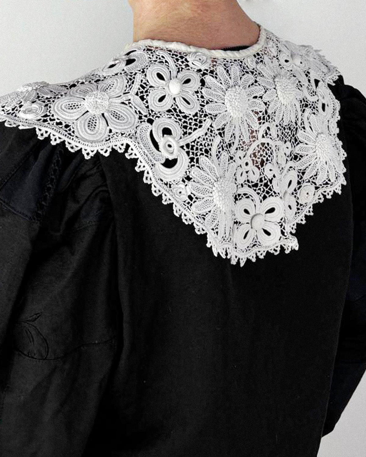 Large collar MUGUET Ecru