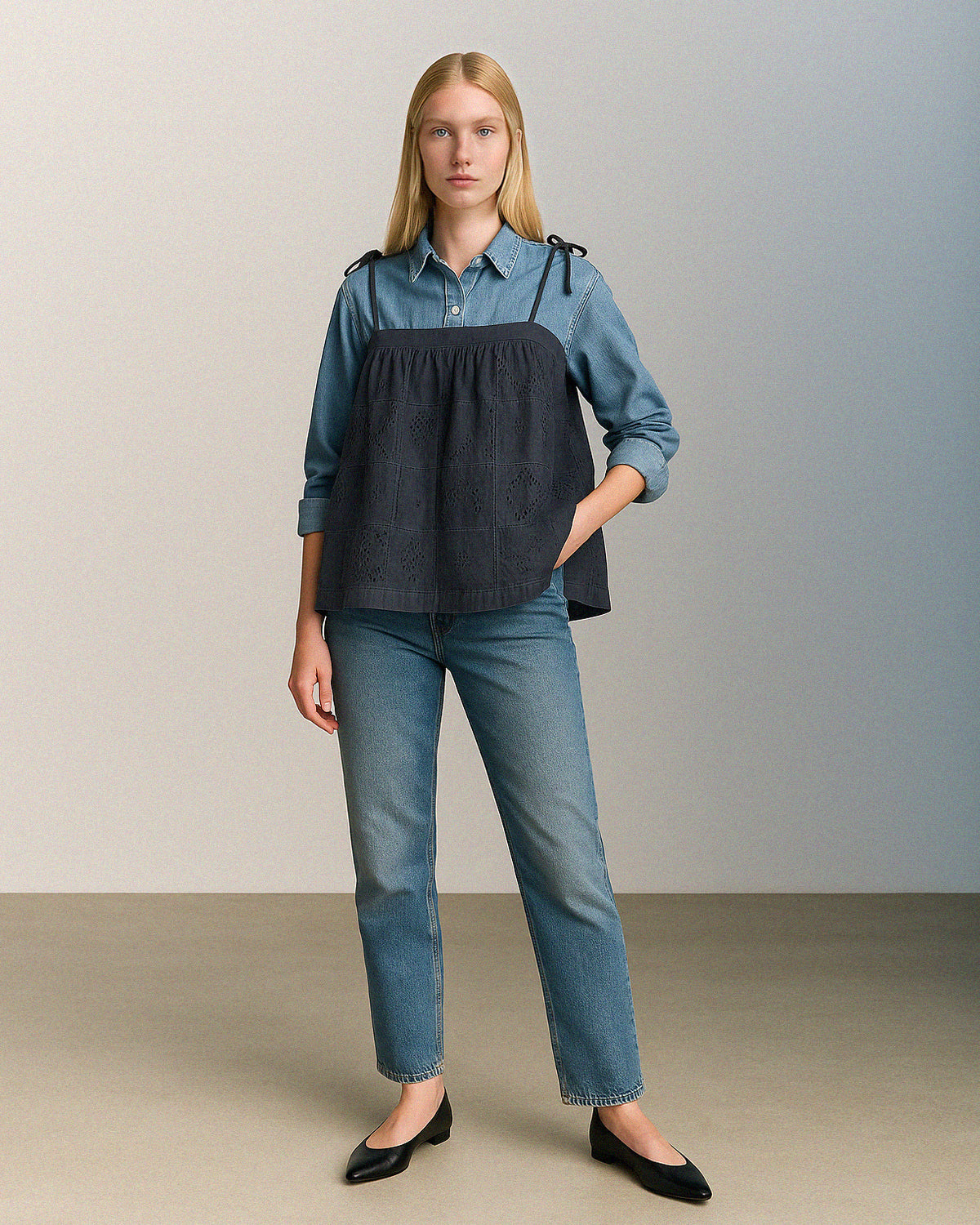Top Noir En Coton The Linen Press - Col V - Taille S - Occasion Très Bon état