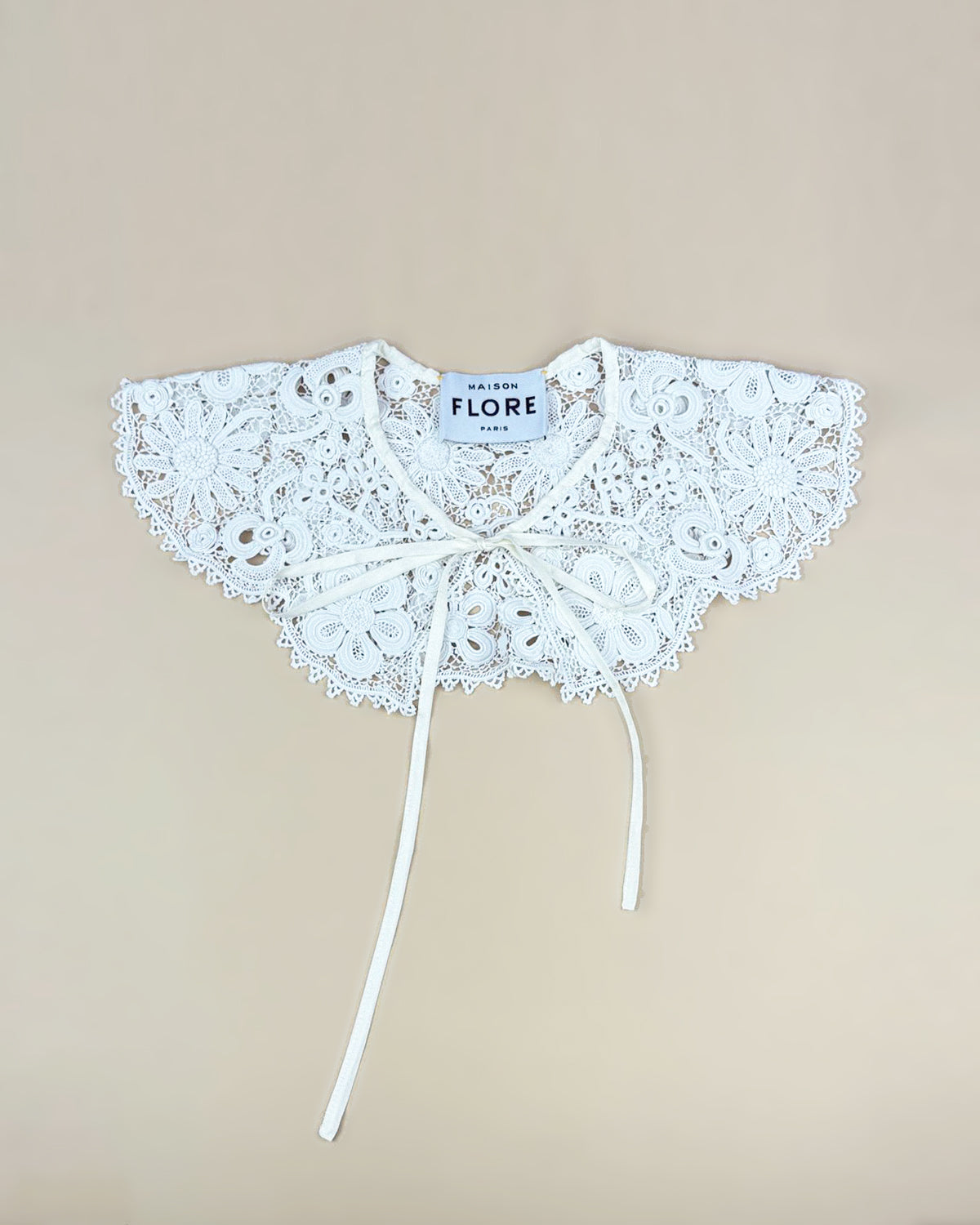 Large collar MUGUET Ecru